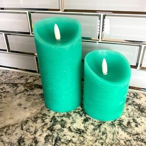 Set of 2 blue flameless candles